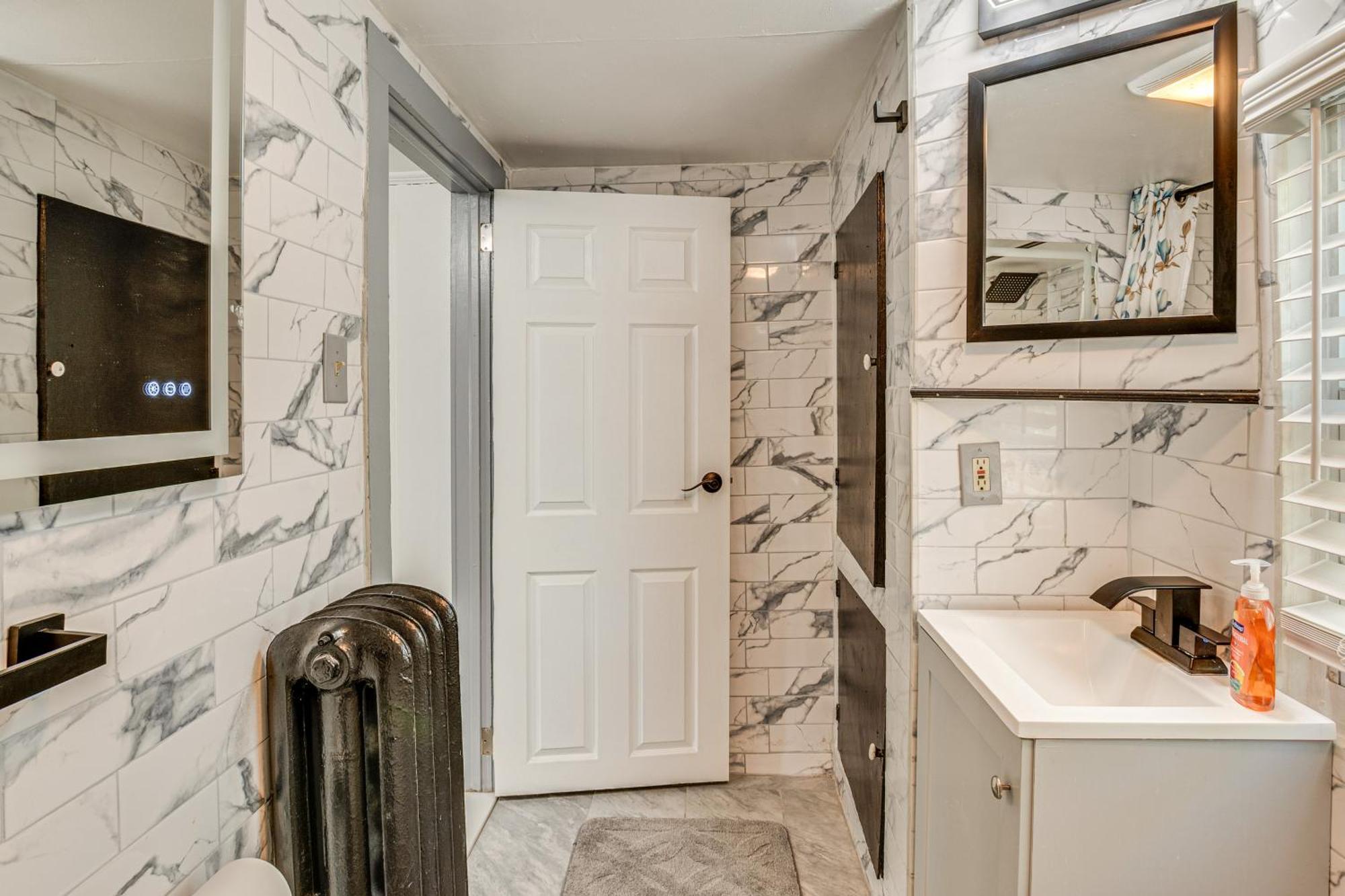 Cozy Condo About 11 Mi To Manhattan, Pets Welcome ทีเนค ภายนอก รูปภาพ